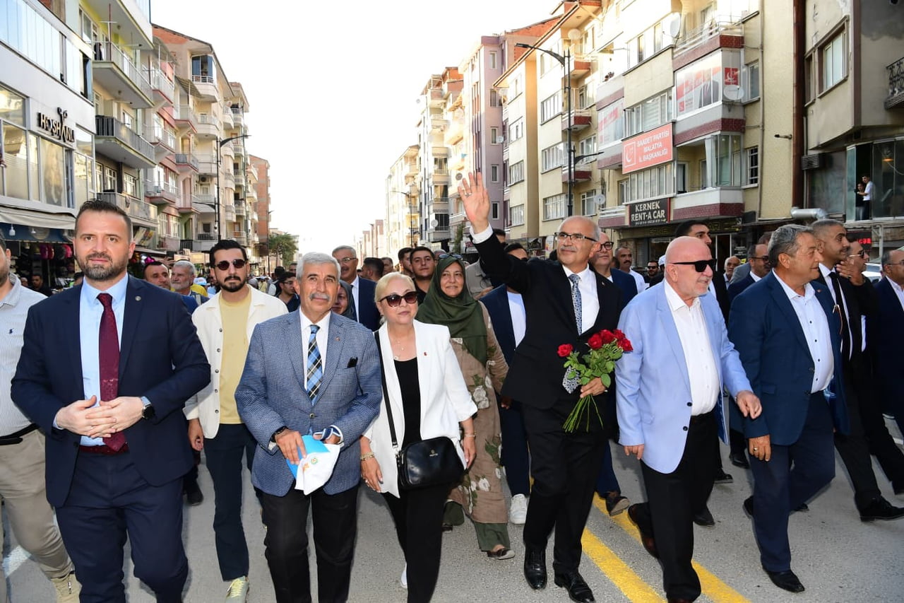 MALATYA BÜYÜKŞEHİR BELEDİYESİ İLE VALİLİK TARAFINDAN DÜZENLENEN "28'İNCİ MALATYA KAYISI FESTİVALİ...