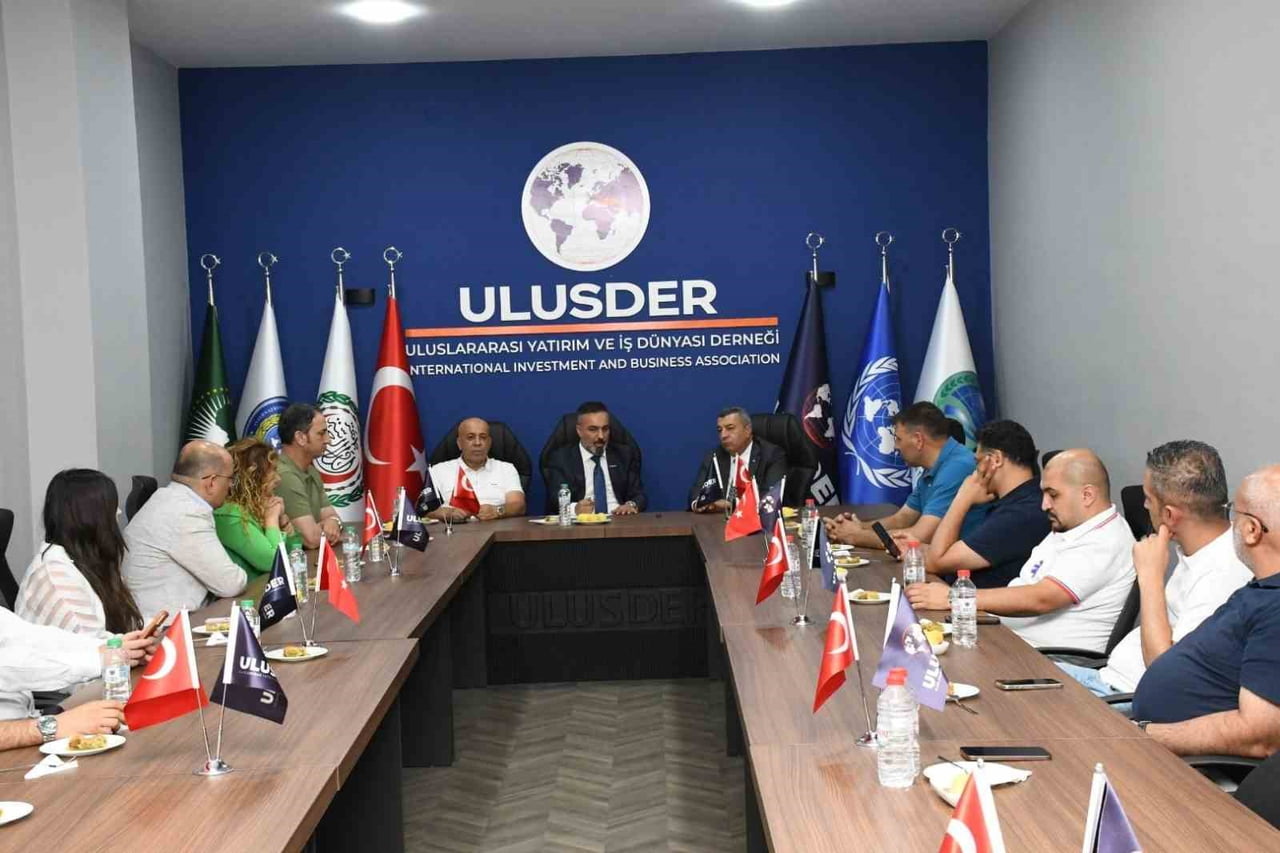 MALATYA TİCARET BORSASI BAŞKANI RAMAZAN ÖZCAN, ULUSDER BAŞKANI ÖZCAN POLAT İLE YÖNETİM KURULU VE...
