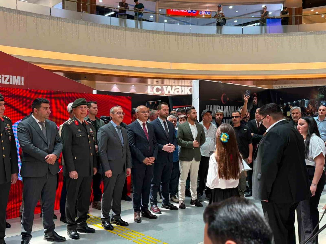 MALATYAPARK AVM'DE 15 TEMMUZ DEMOKRASİ VE MİLLİ BİRLİK GÜNÜ TÖRENİ DÜZENLENDİ