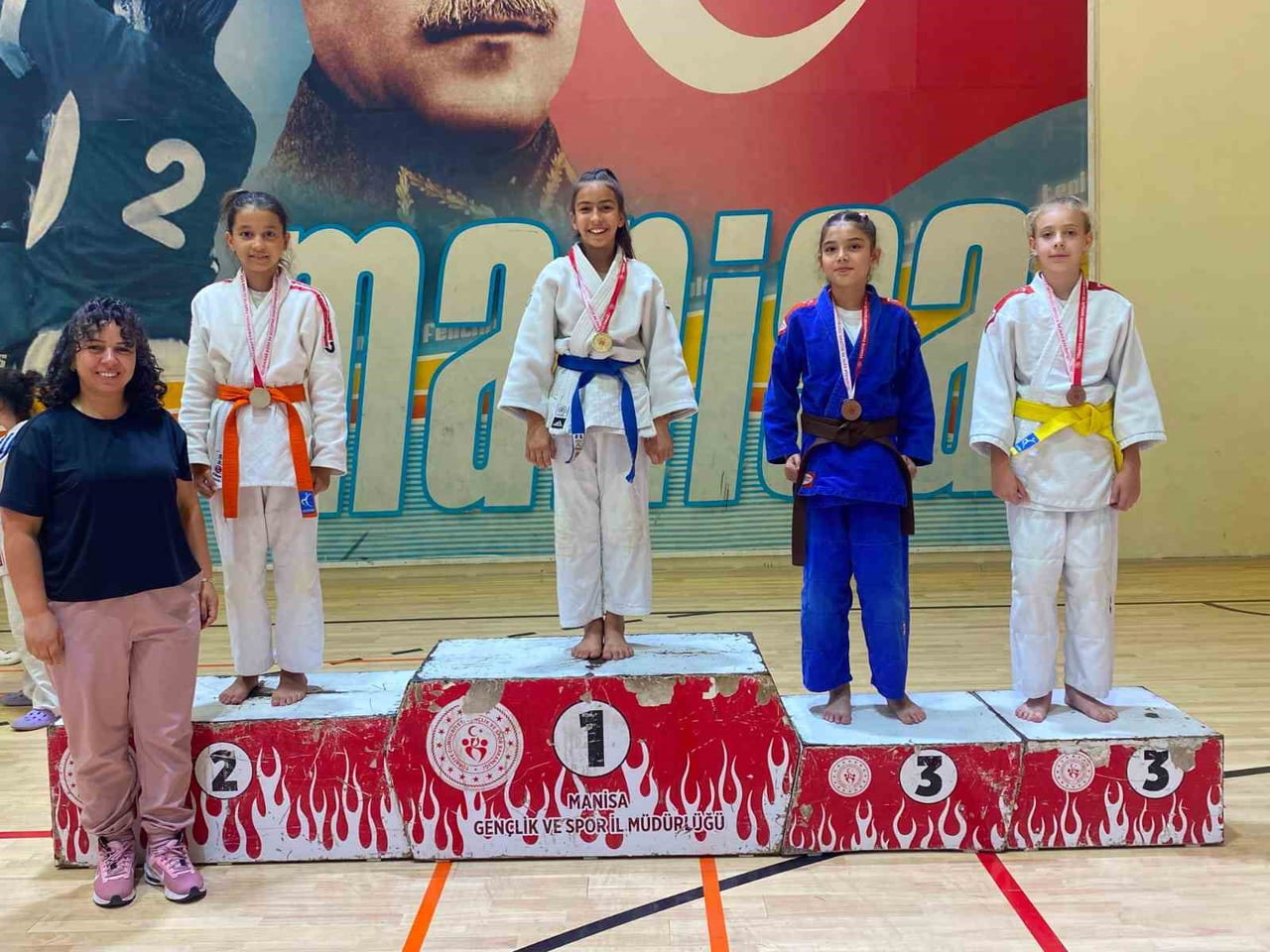 MANİSA'DA DÜZENLENEN SÜPER MİNİKLER JUDO İL SEÇMELERİNDE SALİHLİLİ SPORCULAR BÜYÜK BAŞARIYA İMZA...