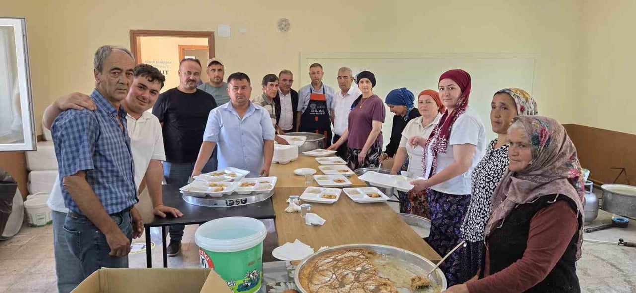MANİSA'NIN GÖRDES İLÇESİNE BAĞLI BEĞEL MAHALLESİ'NDE BU YIL 3'ÜNCÜSÜ DÜZENLENEN GELENEKSEL KÖY...