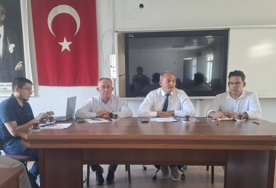 MANİSA'NIN SARIGÖL İLÇESİNDE, İLÇE MİLLÎ EĞİTİM MÜDÜRÜ YILDIRAY DEMİRTAŞ BAŞKANLIĞINDA OKUL...