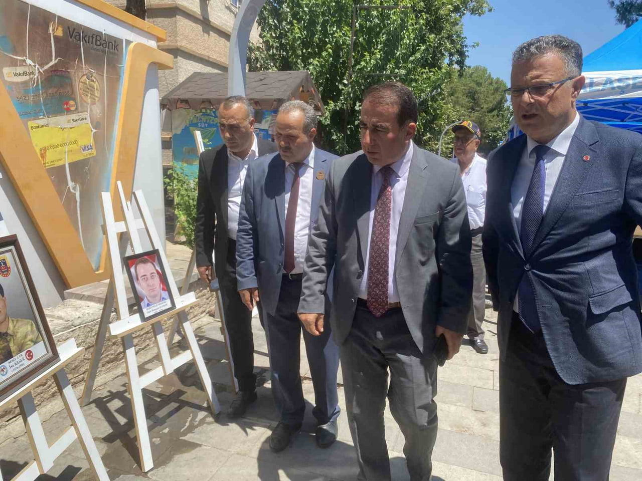 MANİSA BÜYÜKŞEHİR BELEDİYESİ İLE ALAŞEHİR BELEDİYESİNİN İŞ BİRLİĞİYLE ALAŞEHİR'DE ŞEHİTLER ANISINA...