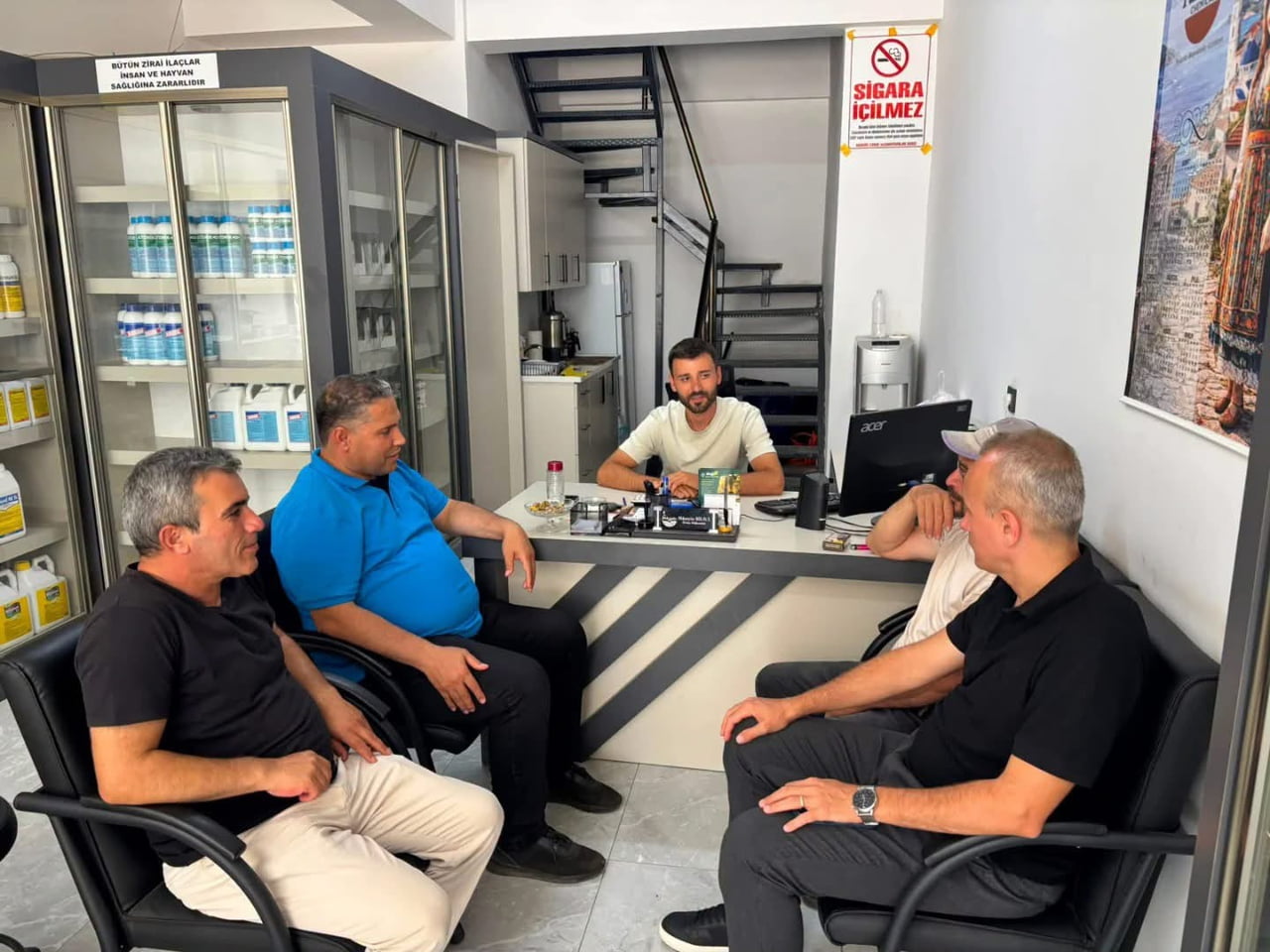 MANİSA İL TARIM VE ORMAN MÜDÜRÜ MEHMET KARAYILAN, SARIGÖL'DE BİTKİ KORUMA ÜRÜNLERİ BAYİLERİNİ...