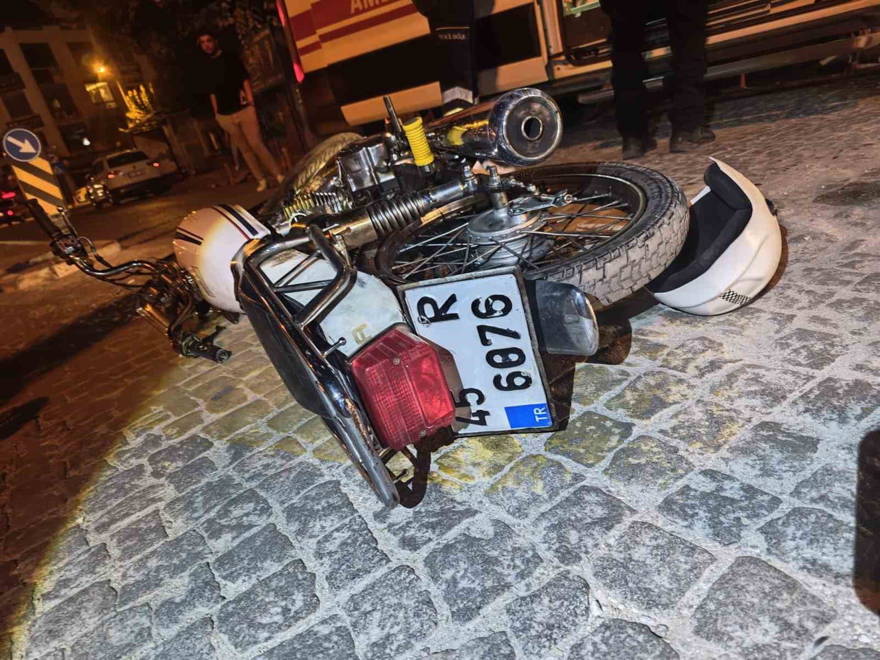 MANİSA’NIN SALİHLİ İLÇESİNDE PLAKASINDA SAHTECİLİK YAPTIĞI BELİRLENEN, ALKOLLÜ VE EHLİYETSİZ...