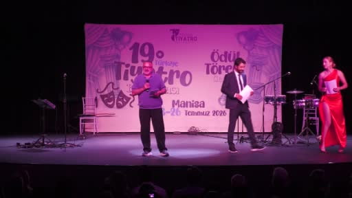 Manisa’ya tiyatronun umut ödülü