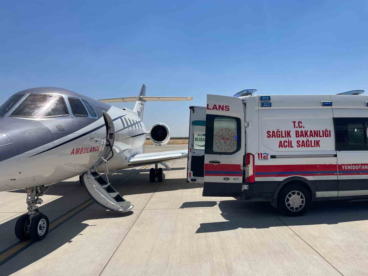 MARDİN'DE TEDAVİ GÖREN 14 GÜNLÜK BEBEK, AMBULANS UÇAKLA KONYA'YA SEVK EDİLDİ.