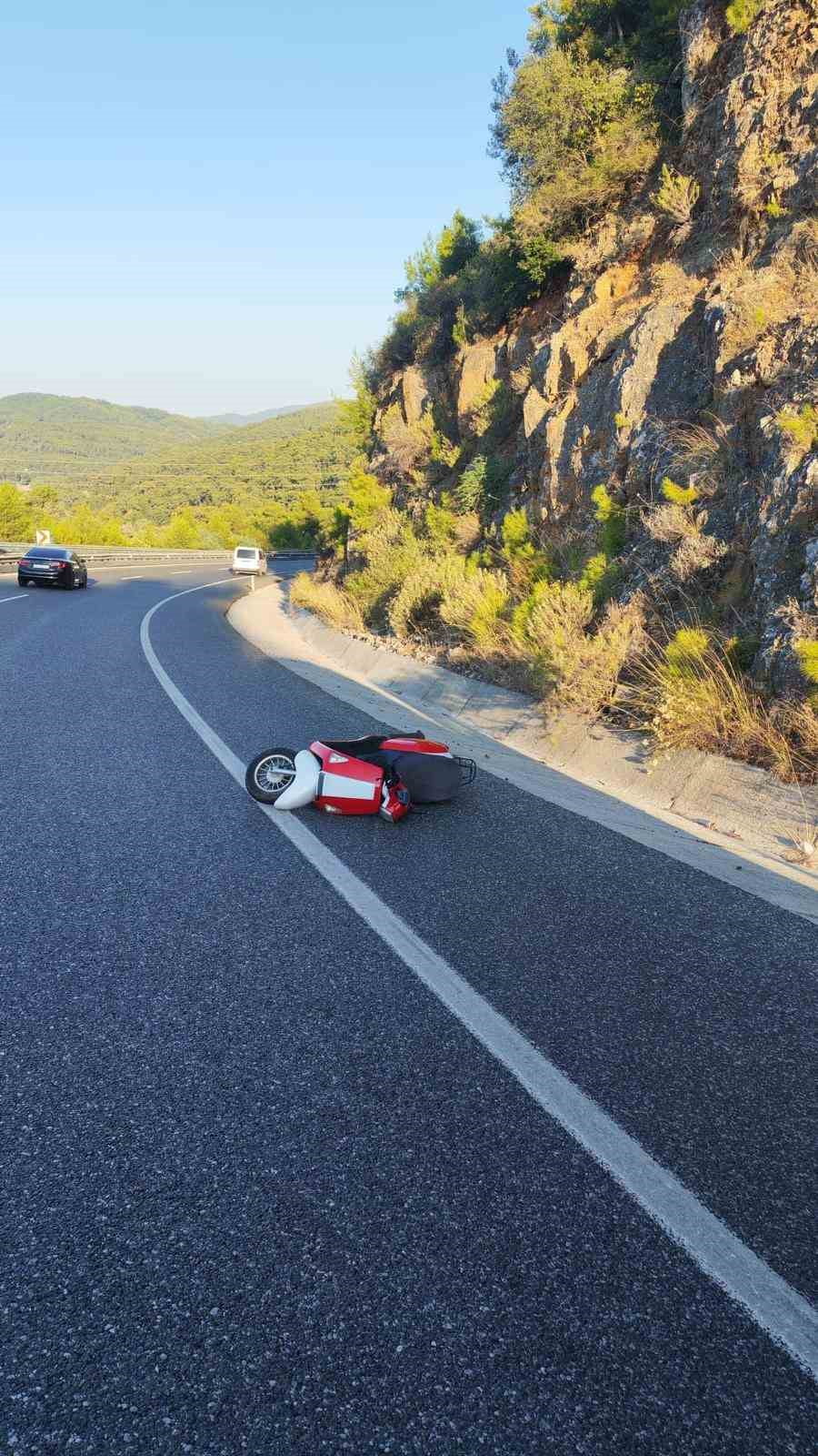 MARMARİS YOLUNDA MOTOSİKLET KAZASI SÜRÜCÜ HAYATINI KAYBETTİ