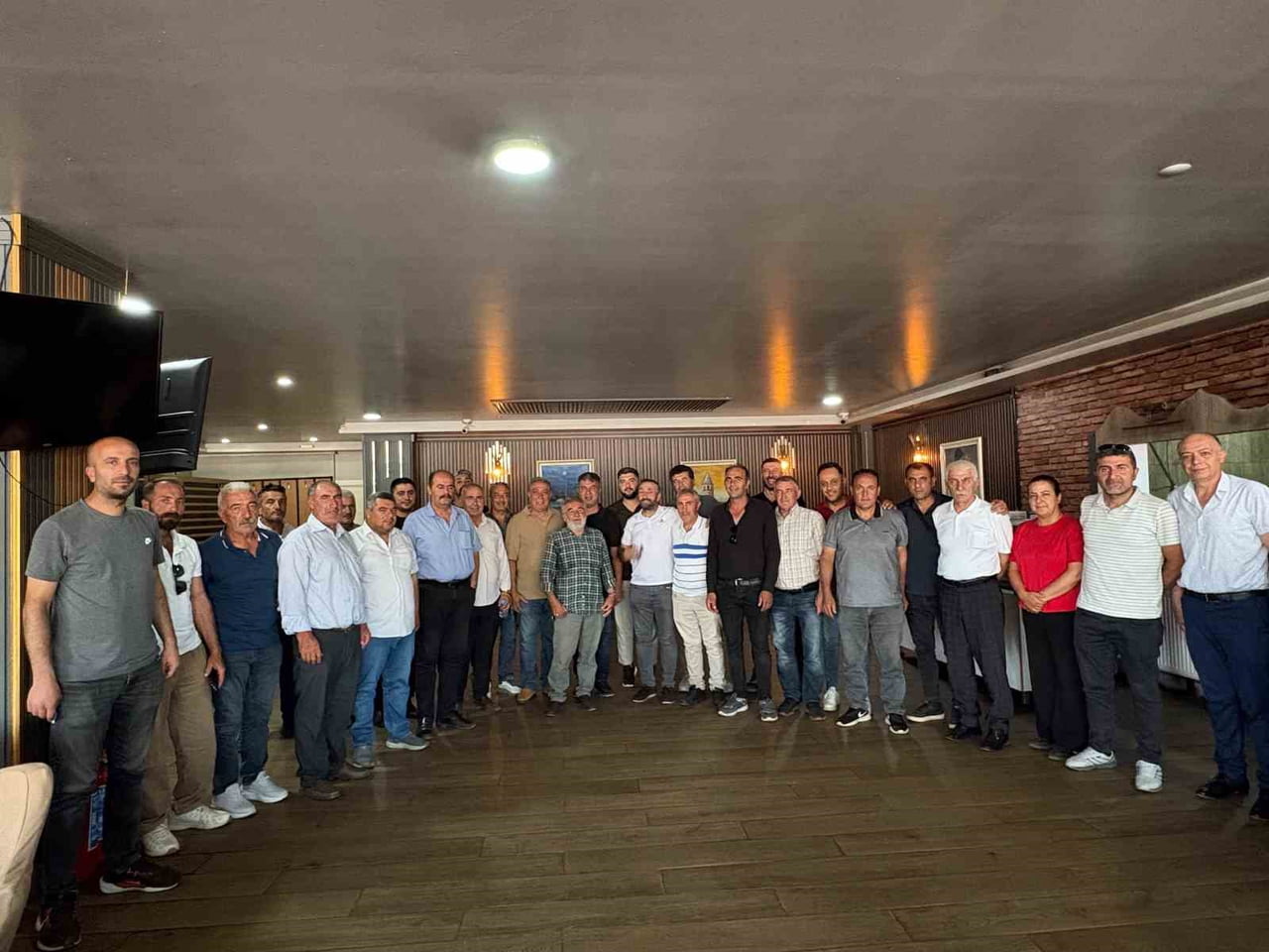 MEDINE HOSPITAL ELAZIĞ KARAKOÇAN‘DA MUHTARLARLA BULUŞTU
