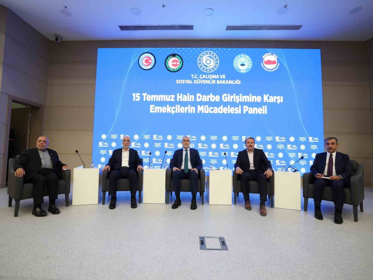 MEMUR SENDİKALARI KONFEDERASYONU (MEMUR-SEN) GENEL BAŞKANI  ALİ YALÇIN, "O GECE SADECE BİR DARBE...