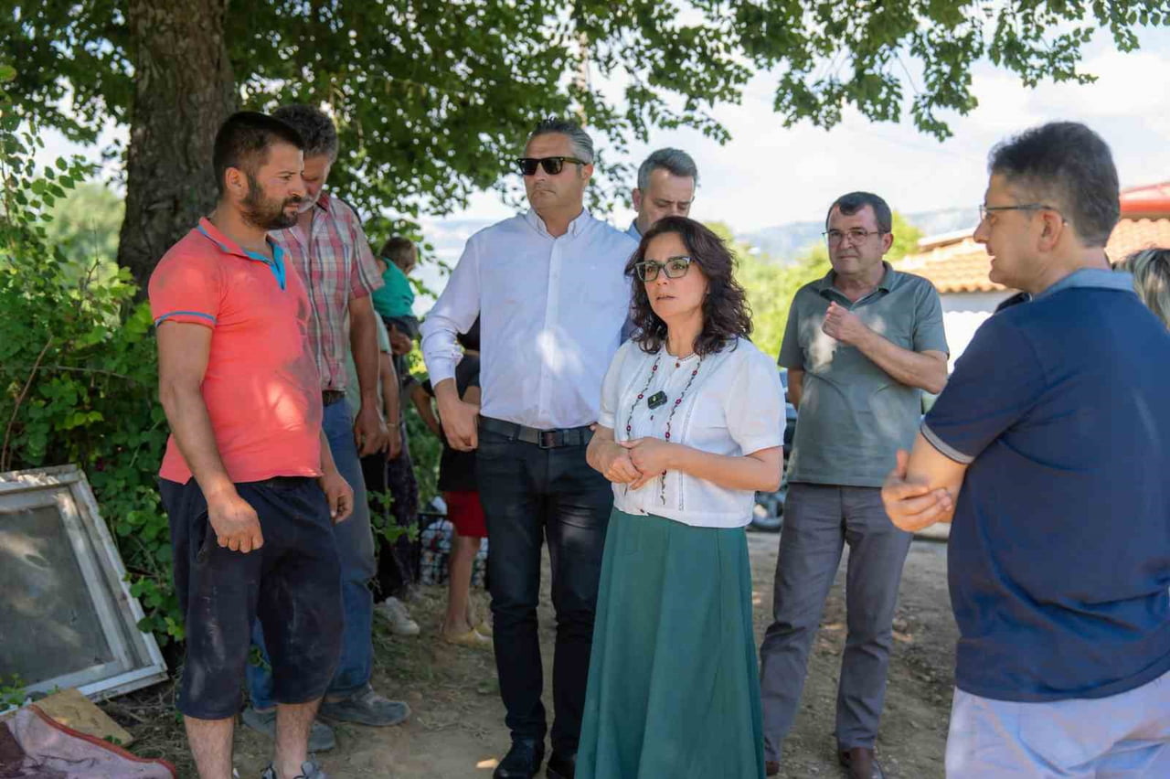 MENTEŞE ORHANİYE MAHALLESİ KARABAĞLAR MEVKİSİNDE ARAZİDEKİ SAMANLARDA BAŞLAYAN VE DAHA SONRA EVE...