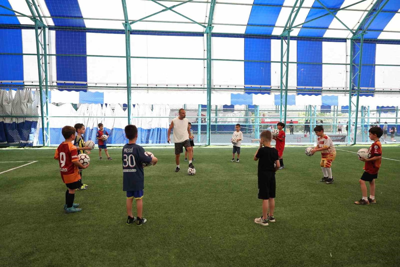 MERKEZEFENDİ BELEDİYESİ, HER YAŞ GRUBUNU SPORLA BULUŞTURMAYA DEVAM EDİYOR. MERKEZEFENDİ’DE BÜYÜK...