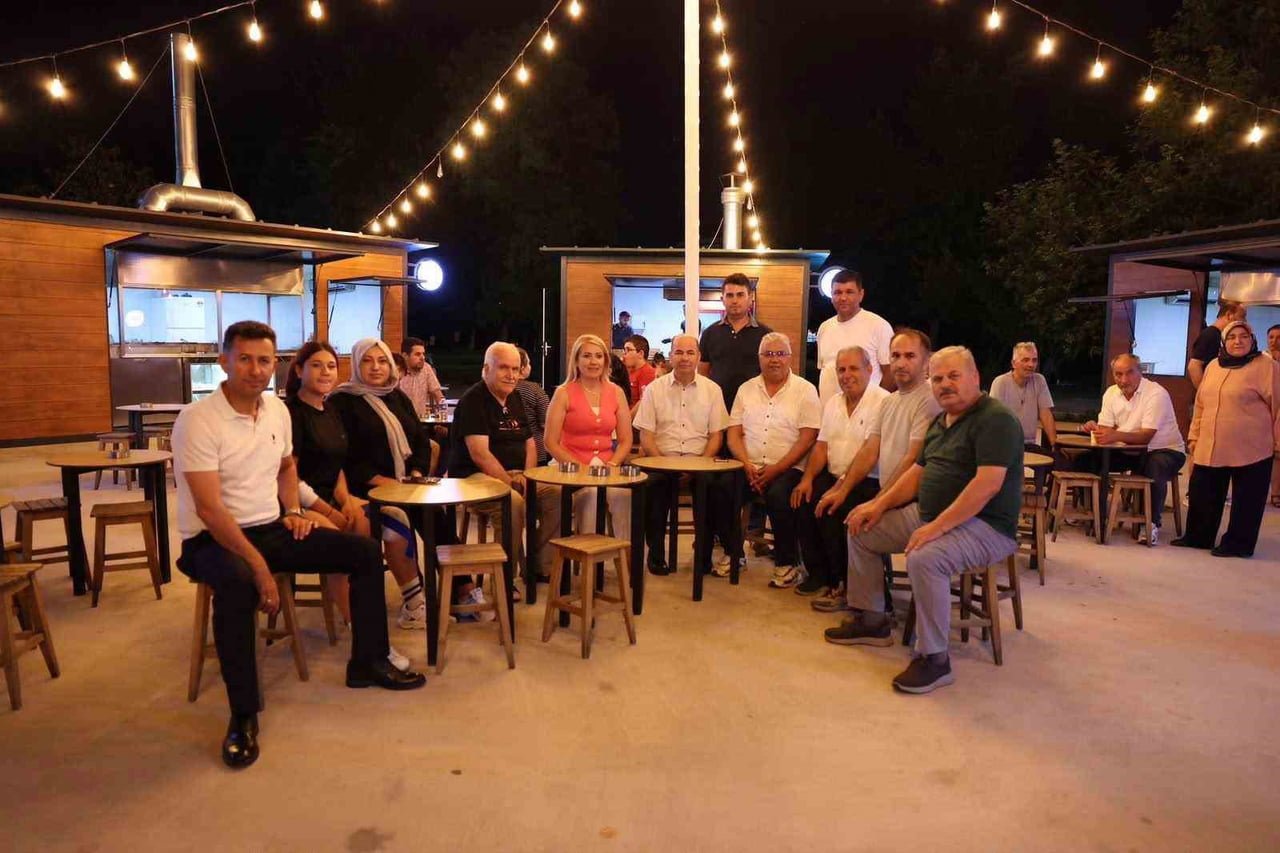 MERKEZEFENDİ BELEDİYESİ ORKESTRASI GÜLTEPE MAHALLESİ’NDE BULUNAN SOKAK LEZZETLERİ VE GASTRONOMİ...