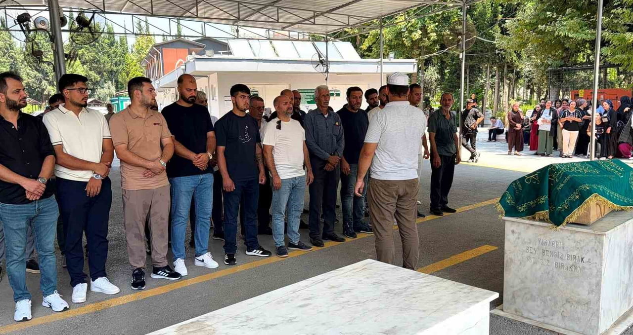 MERSİN'DE EVLERİNİN BALKONUNDA ELEKTRİK AKIMINA KAPILARAK AĞIR YARALANAN VE HASTANEDEKİ 15 GÜNLÜK...