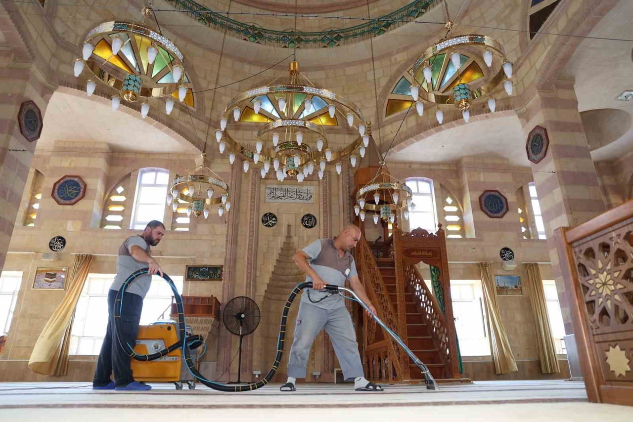 MERSİN'İN AKDENİZ İLÇESİNDE VATANDAŞLARIN TEMİZ VE SAĞLIKLI KOŞULLARDA İBADET EDEBİLMESİ AMACIYLA...