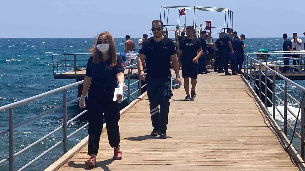 MERSİN'İN ERDEMLİ İLÇESİNDE KIZKALESİ AÇIKLARINDA CESET BULUNDU.