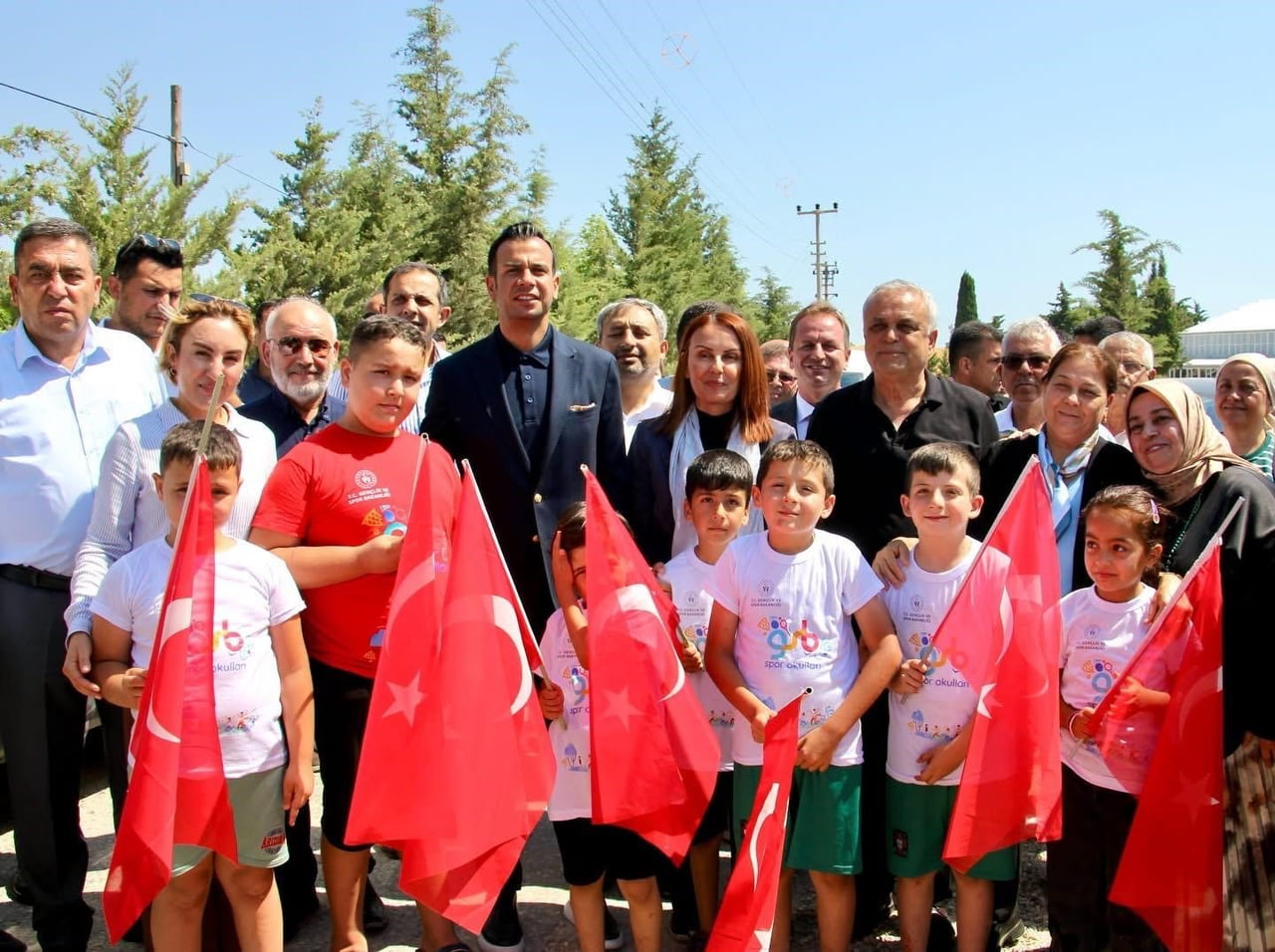 MERSİN'İN GÜLNAR İLÇESİNDE GENÇLERİN EĞİTİM, SPOR, KÜLTÜR VE SOSYAL ALANLARDA GELİŞİMLERİNE KATKI...