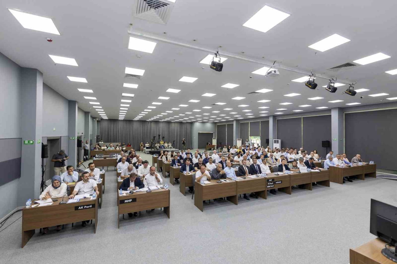 MERSİN BÜYÜKŞEHİR BELEDİYE MECLİSİ'NİN TEMMUZ AYI TOPLANTISINDA KONUŞAN BAŞKAN VAHAP SEÇER...