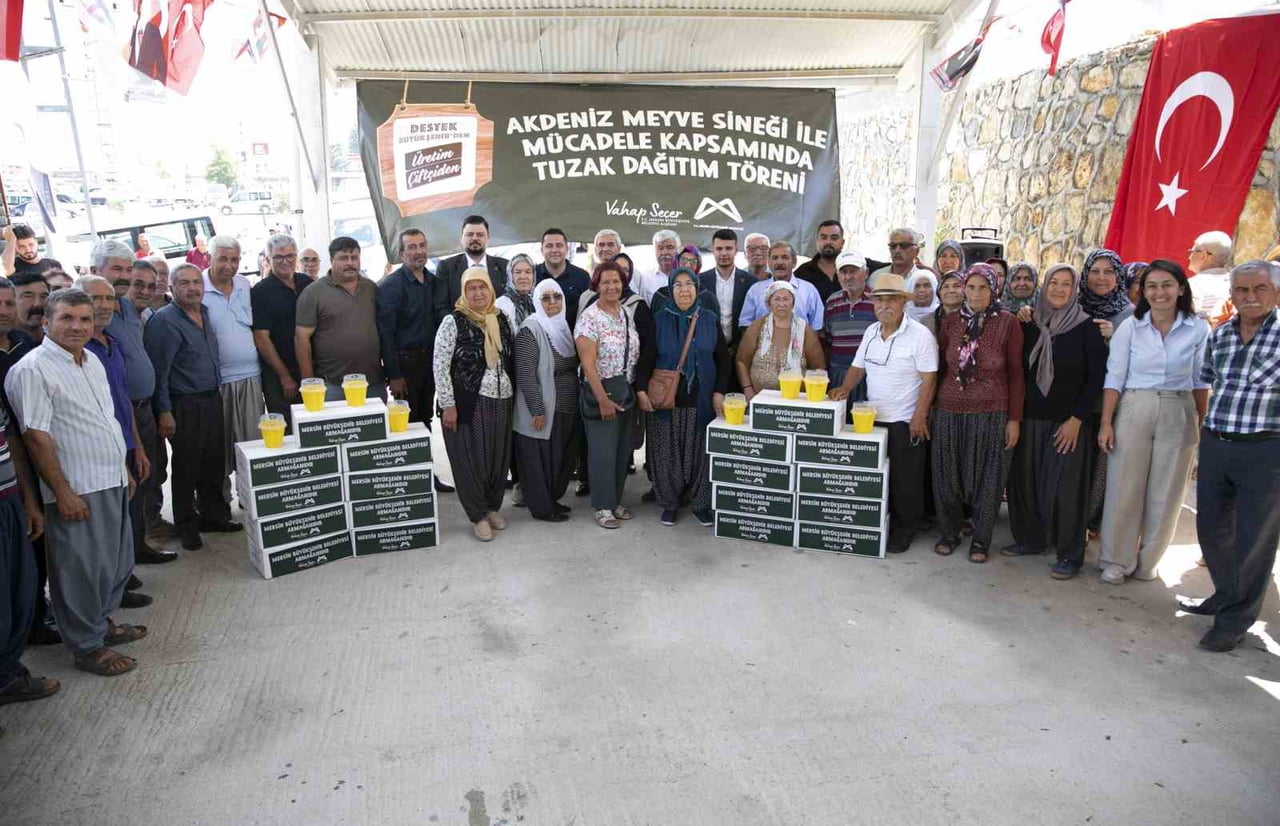 MERSİN BÜYÜKŞEHİR BELEDİYESİ, AKDENİZ MEYVE SİNEĞİ İLE MÜCADELE KAPSAMINDA KÜÇÜK ÖLÇEKLİ MEYVE...