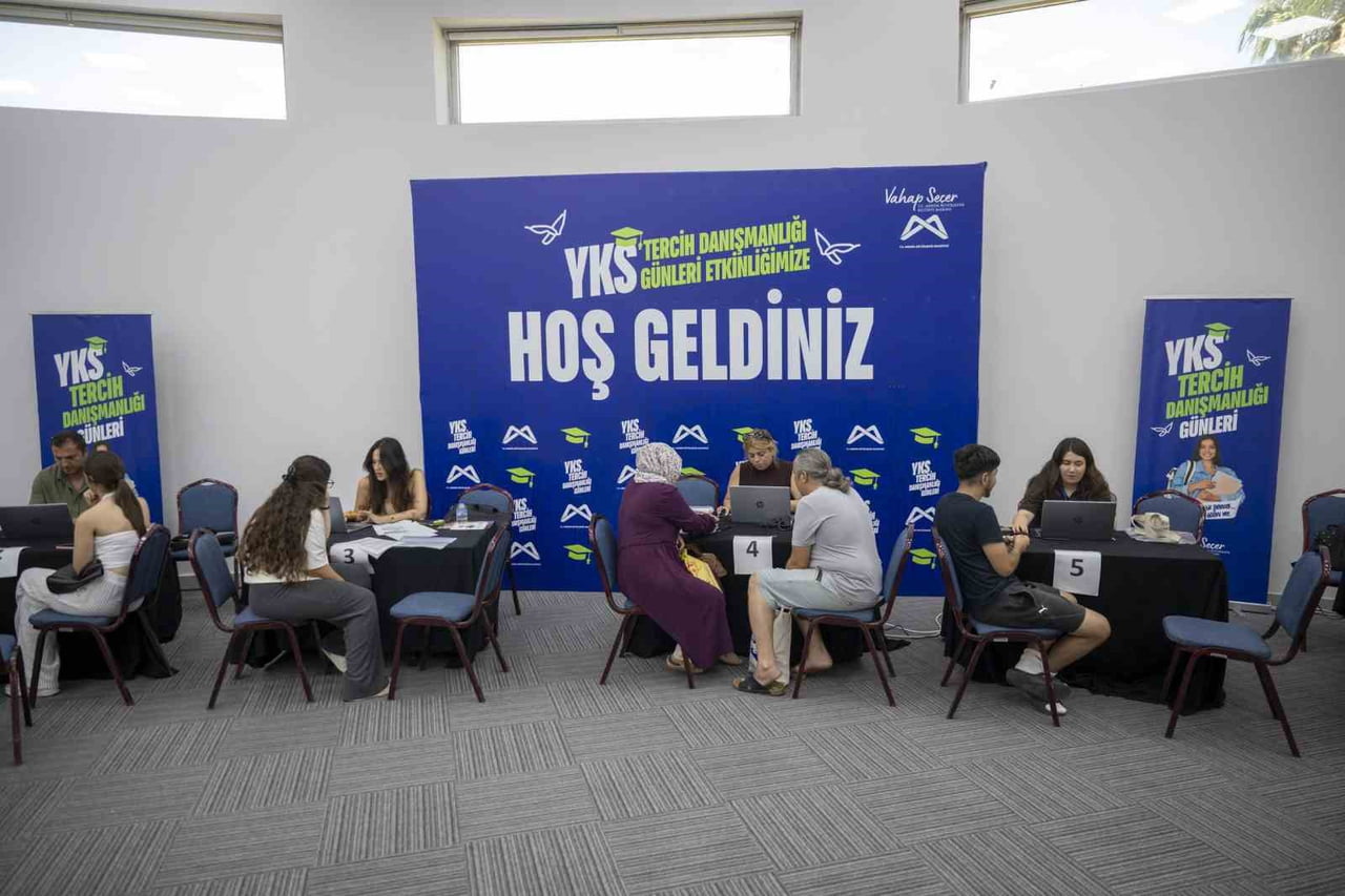 MERSİN BÜYÜKŞEHİR BELEDİYESİ, YÜKSEKÖĞRETİM KURUMLARI SINAVI (YKS) TERCİH DÖNEMİNDE ÜNİVERSİTE...