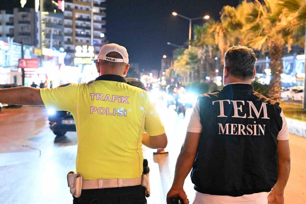 MERSİN İL EMNİYET MÜDÜRLÜĞÜ KOORDİNESİNDE, UYUŞTURUCU MADDE KULLANIMI VE TİCARETİNİN ÖNLENMESİ...