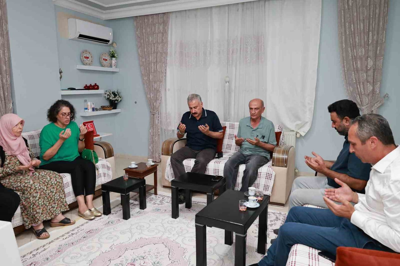 MERSİN İL EMNİYET MÜDÜRÜ FAHRİ AKTAŞ İLE EŞİ NURAY AKTAŞ, 2012 YILINDA ŞIRNAK'IN CİZRE İLÇESİNDE...