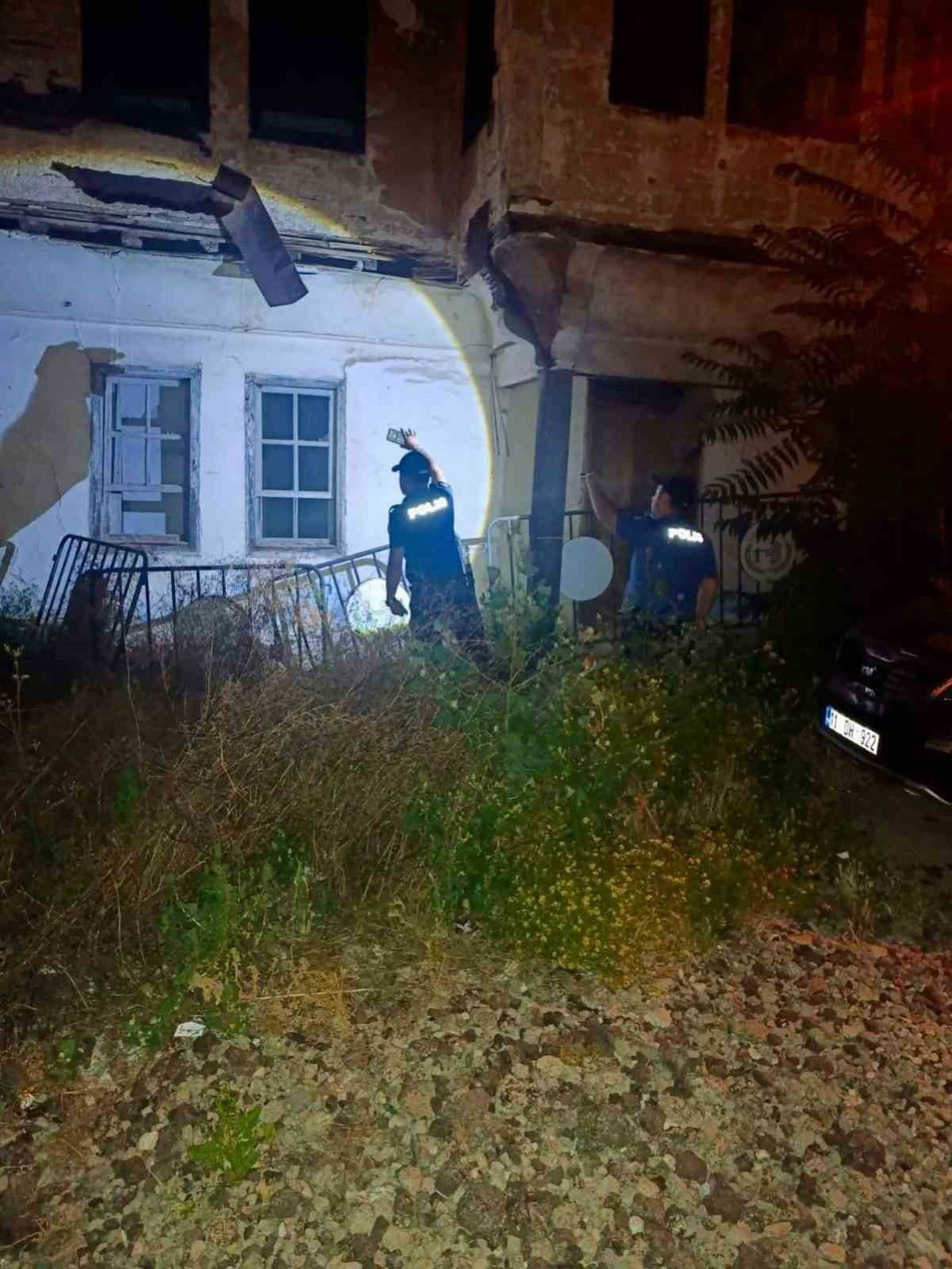 METRUK BİNADA 6 YIL 7 AY 91 GÜN HAPİS CEZASI BULUNAN ŞAHIS YAKALANDI