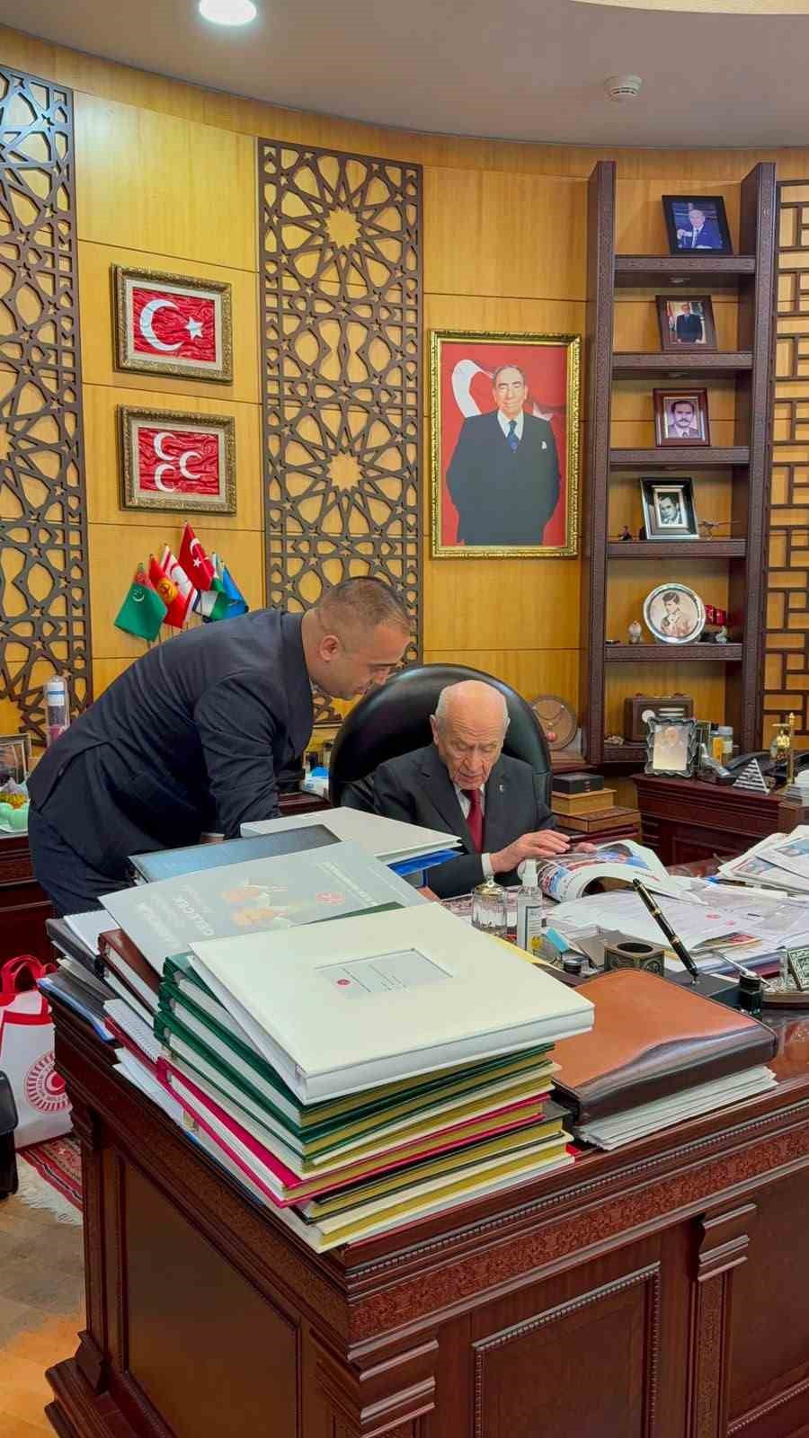MHP ERZURUM İL BAŞKANI ADEM YURDAGÜL VE TEŞKİLATLARDAN SORUMLU İL BAŞKAN YARDIMCISI CİHAN AKSAKAL...