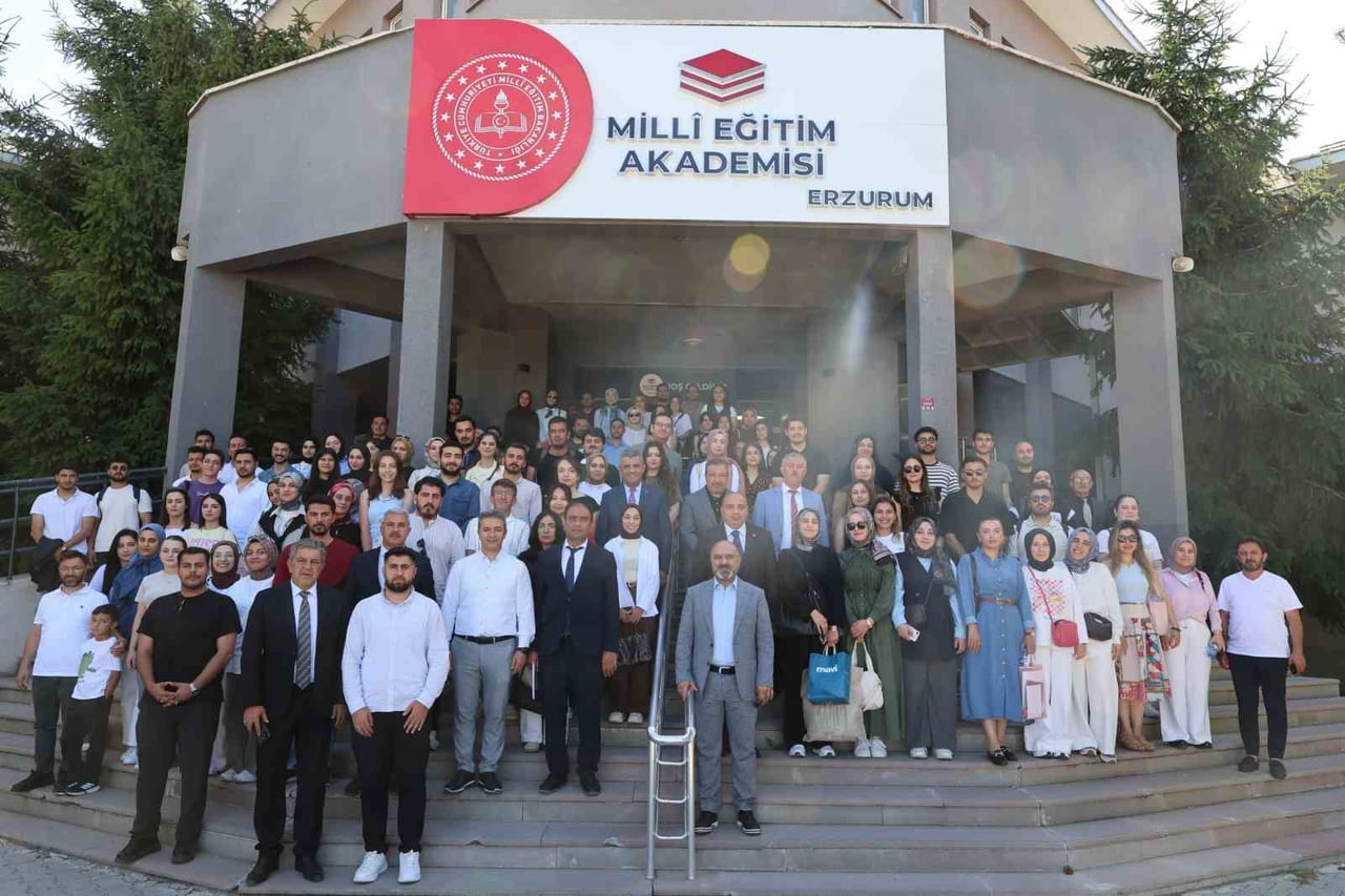 MİLLÎ EĞİTİM BAKANLIĞI TEFTİŞ KURULU BAŞKANI FETHİ FAHRİ KAYA, BAKAN DANIŞMANI TEOMAN KÜMBET VE İL...