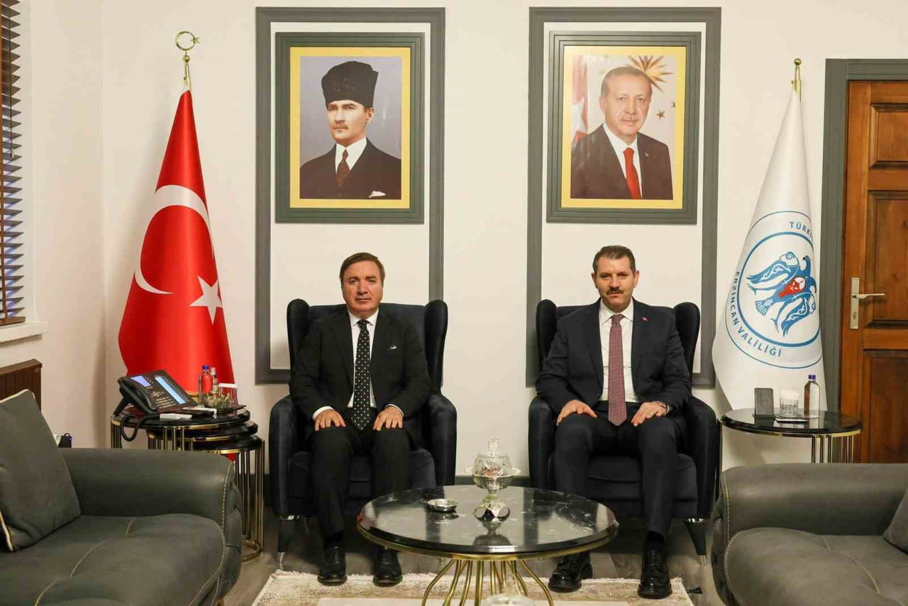 MİLLİ SAVUNMA BAKAN YARDIMCISI SALİH AYHAN, ERZİNCAN VALİSİ HAMZA AYDOĞDU'YU MAKAMINDA ZİYARET...