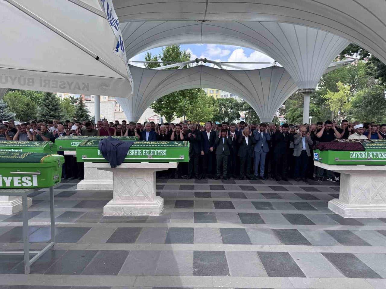 MİMARSİNAN ORGANİZE SANAYİ BÖLGESİ (OSB) YÖNETİM KURULU BAŞKANI MEHMET ARAR'IN HAYATINI KAYBEDEN...