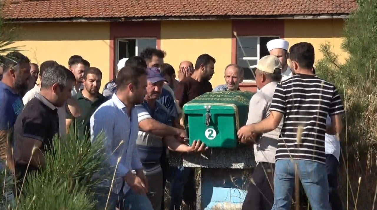 MOTOSİKLET KAZASINDA HAYATINI KAYBEDEN MUSTAFA ERTÜRK DUALARLA SON YOLCULUĞUNA UĞURLANDI