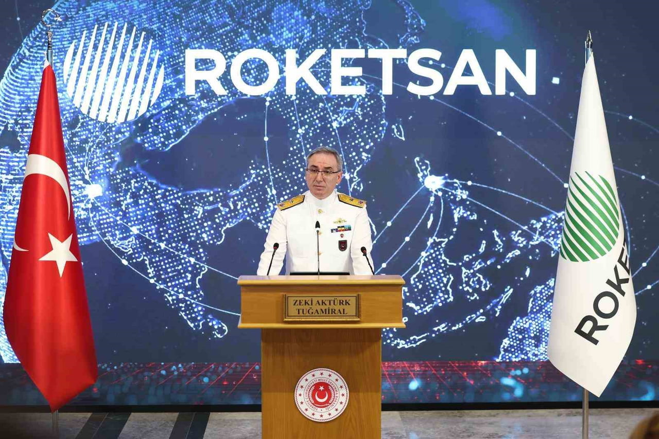 MSB BASIN VE HALKLA İLİŞKİLER MÜŞAVİRİ TUĞAMİRAL ZEKİ AKTÜRK AÇIKLAMALARDA BULUNDU