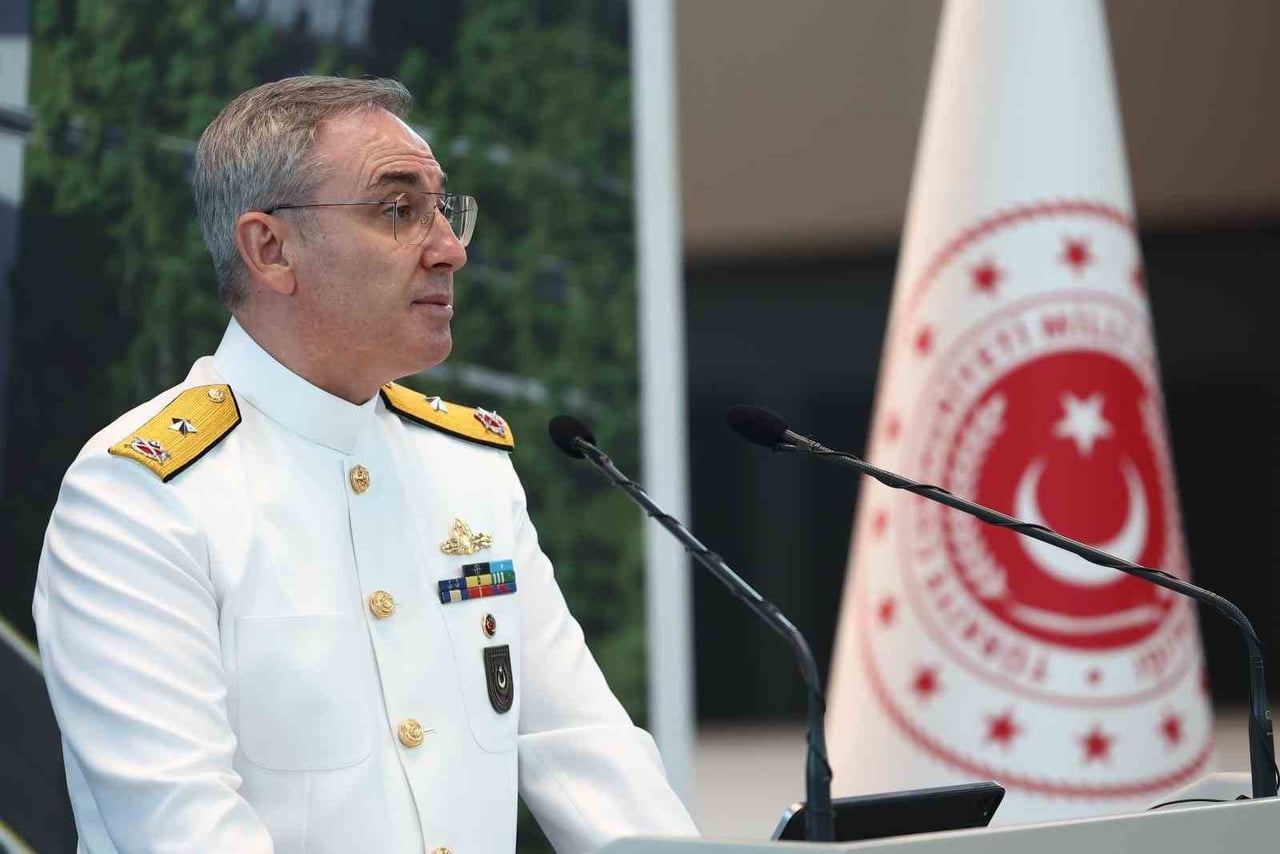 MSB BASIN VE HALKLA İLİŞKİLER MÜŞAVİRİ VE BAKANLIK SÖZCÜSÜ TUĞAMİRAL ZEKİ AKTÜRK
