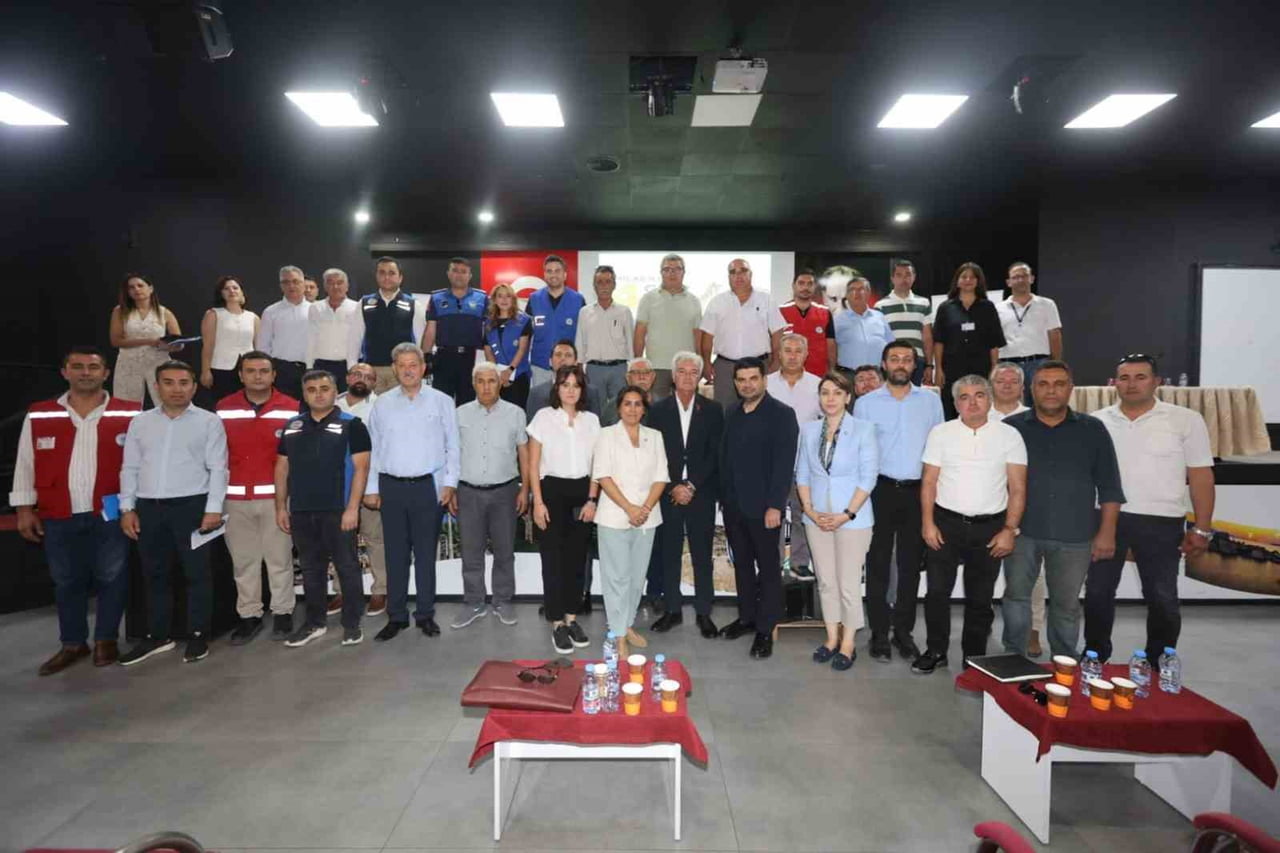 MUĞLA BÜYÜKŞEHİR'DEN MİLAS'TA MUHTARLARLA KOORDİNASYON TOPLANTISI