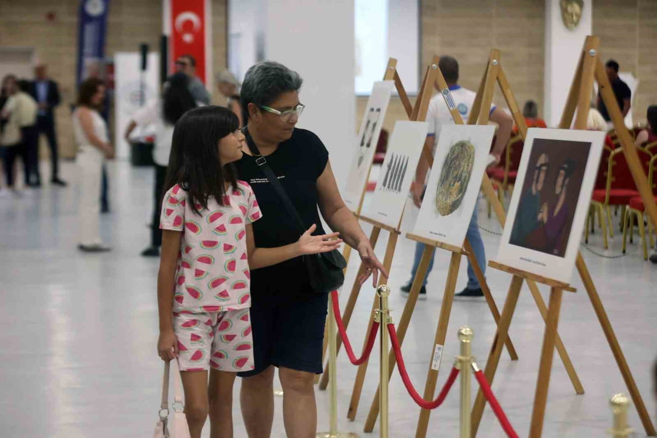 MUĞLA BÜYÜKŞEHİR BELEDİYESİ’NİN BU YIL ALTINCISINI DÜZENLEDİĞİ ULUSLARARASI KARİKATÜR...