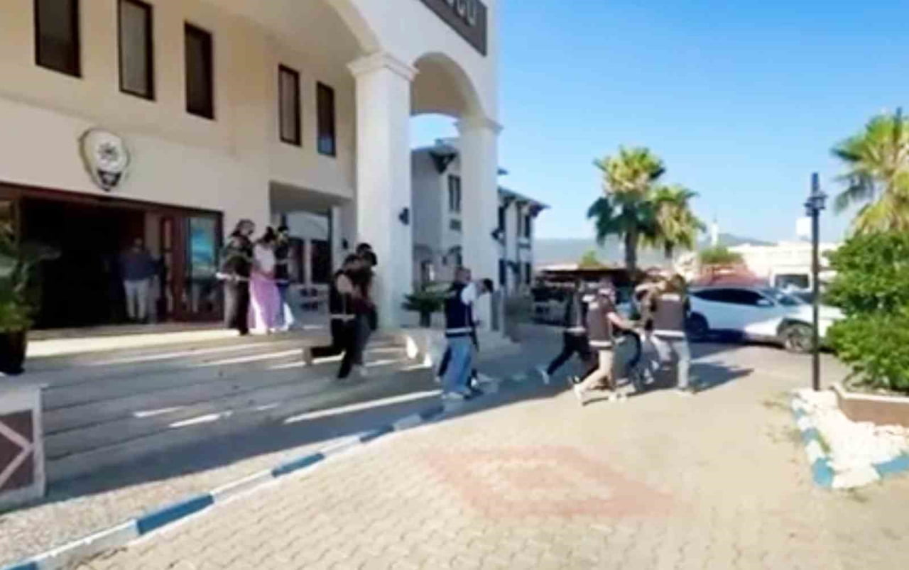 MUĞLA’NIN FETHİYE İLÇESİNDE YASA DIŞI BAHİS VE ŞANS OYUNLARINA YÖNELİK DÜZENLENEN EŞ ZAMANLI...