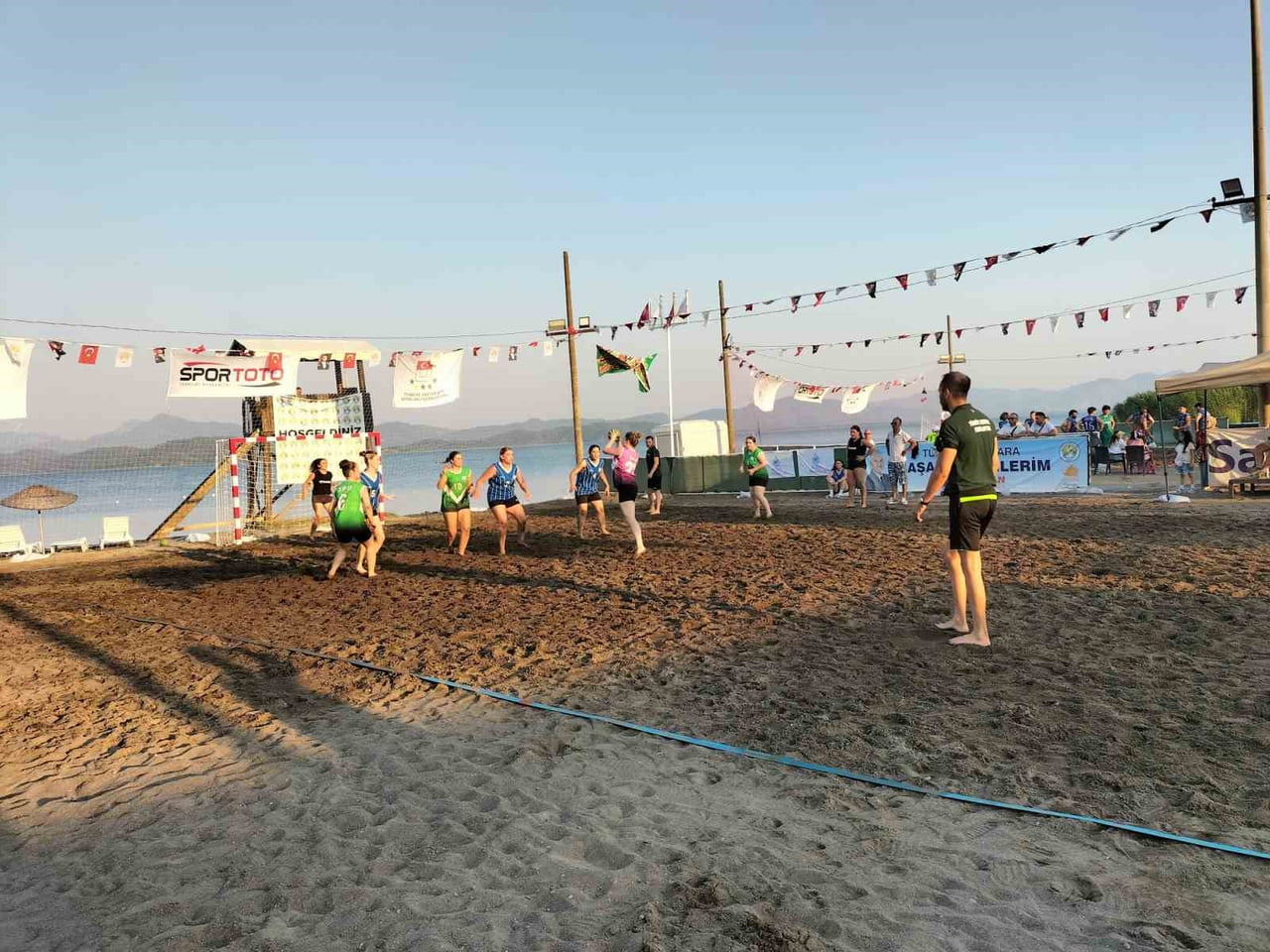 MUĞLA’NIN KÖYCEĞİZ İLÇESİNDE TÜRKİYE ÜNİVERSİTELER ARASI 29. YAŞAR SEVİM PLAJ HENTBOLU TURNUVASI...