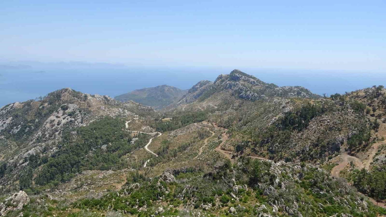 MUĞLA ORMAN BÖLGE MÜDÜRLÜĞÜ, YAZ AYLARINDA ARTAN ORMAN YANGINI RİSKİNE KARŞI GÖZETLEME KULELERİNDE...