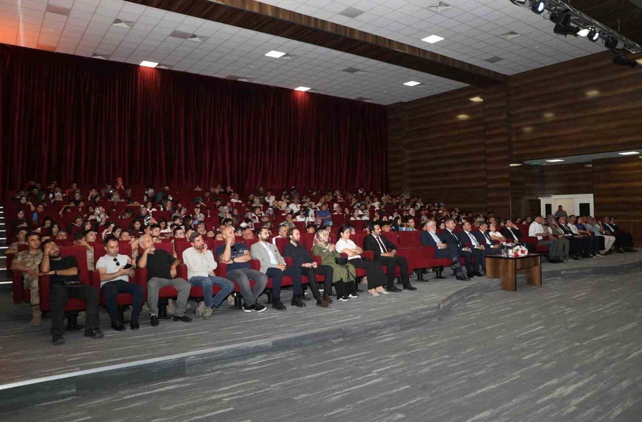 MUĞLA SITKI KOÇMAN ÜNİVERSİTESİNDEN (MSKÜ) PROF. DR. ADNAN ÇEVİK, SAVAŞI GERÇEK ZAMAN VE GERÇEK...