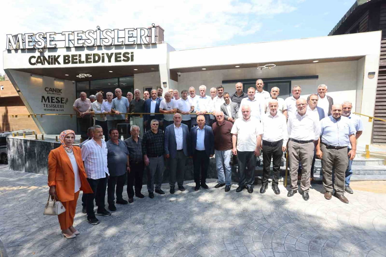 MUHTARLAR İLE TOPLU FOTOĞRAF ÇEKİMİ