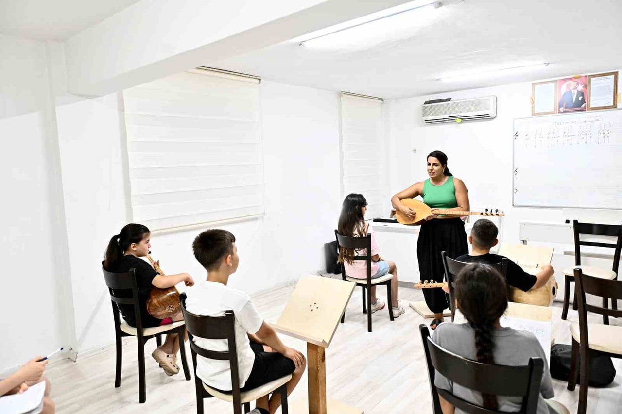 MURATPAŞA BELEDİYESİ’NİN DEĞİRMENÖNÜ KURS MERKEZİ’NDE YAZ DÖNEMİ SANAT VE HOBİ KURSLARI KAPSAMINDA...