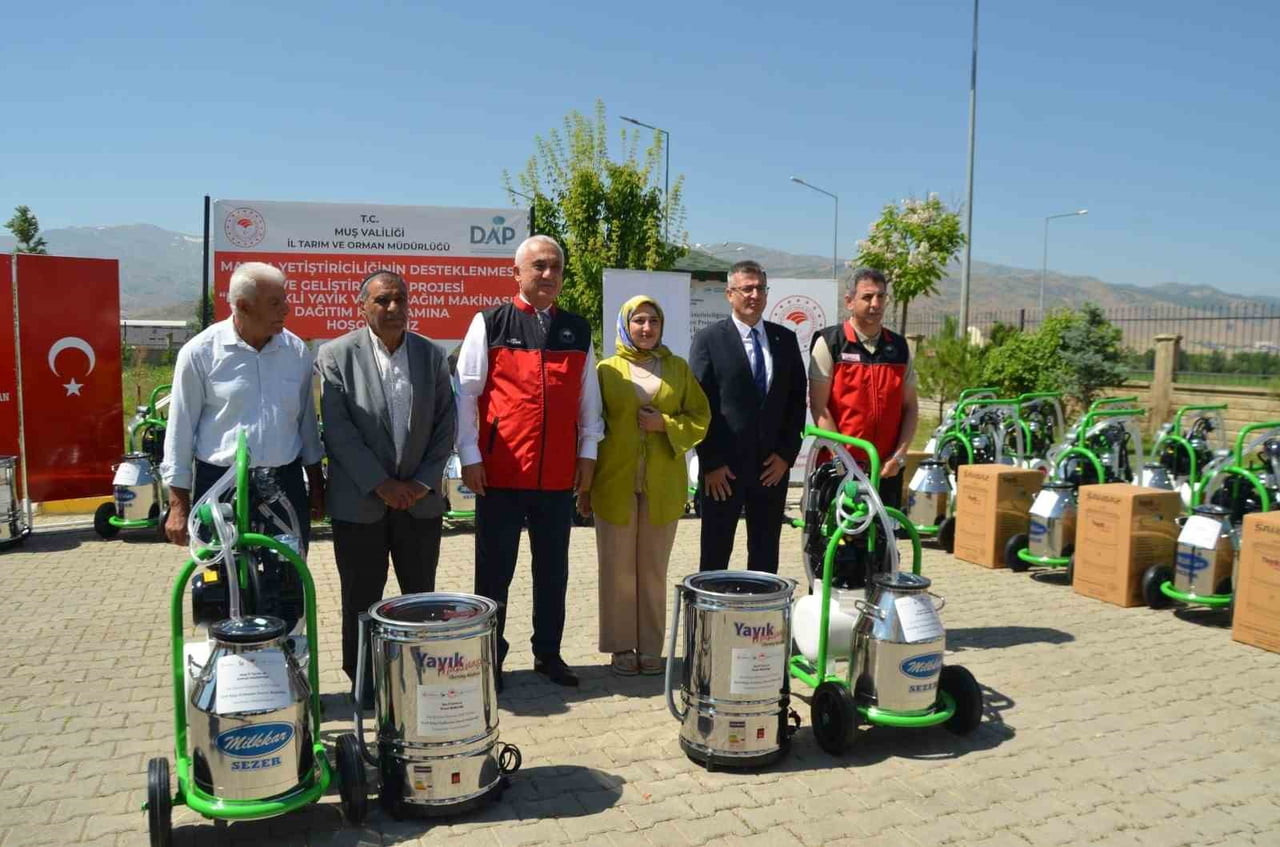 MUŞ'TA, DAP BÖLGE KALKINMA İDARESİ BAŞKANLIĞI'NIN DESTEĞİYLE YÜRÜTÜLEN "MANDA YETİŞTİRİCİLİĞİNİN...