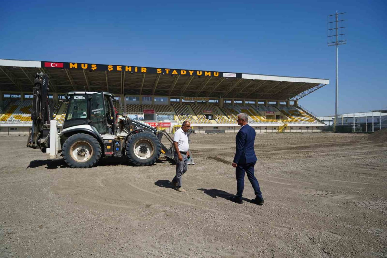 MUŞ ŞEHİR STADI'NDA SÜRDÜRÜLEN YENİLEME ÇALIŞMALARI KAPSAMINDA YAKLAŞIK 59 MİLYON LİRALIK YATIRIM...