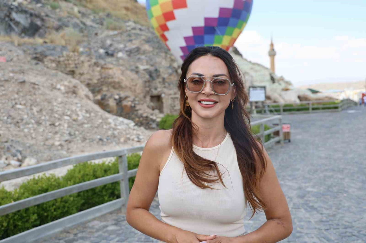 NESLİHAN YAŞAR