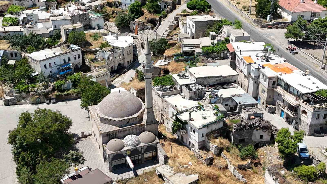 NEVŞEHİR'İN ÜRGÜP İLÇESİNE BAĞLI MUSTAFAPAŞA BELDESİ İLE AYVALI MAHALLESİ, İBRAHİMPAŞA VE BAHÇELİ...