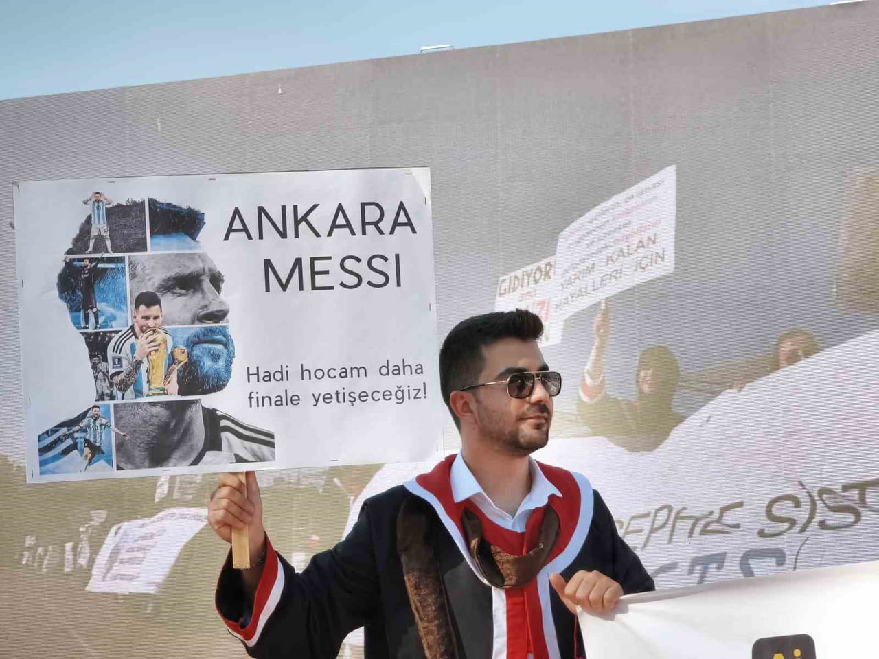 ODTÜ'NÜN 2024-2025 AKADEMİK YILI MEZUNİYET TÖRENİ, ÜNİVERSİTE YERLEŞKESİ İÇİNDEKİ DEVRİM...