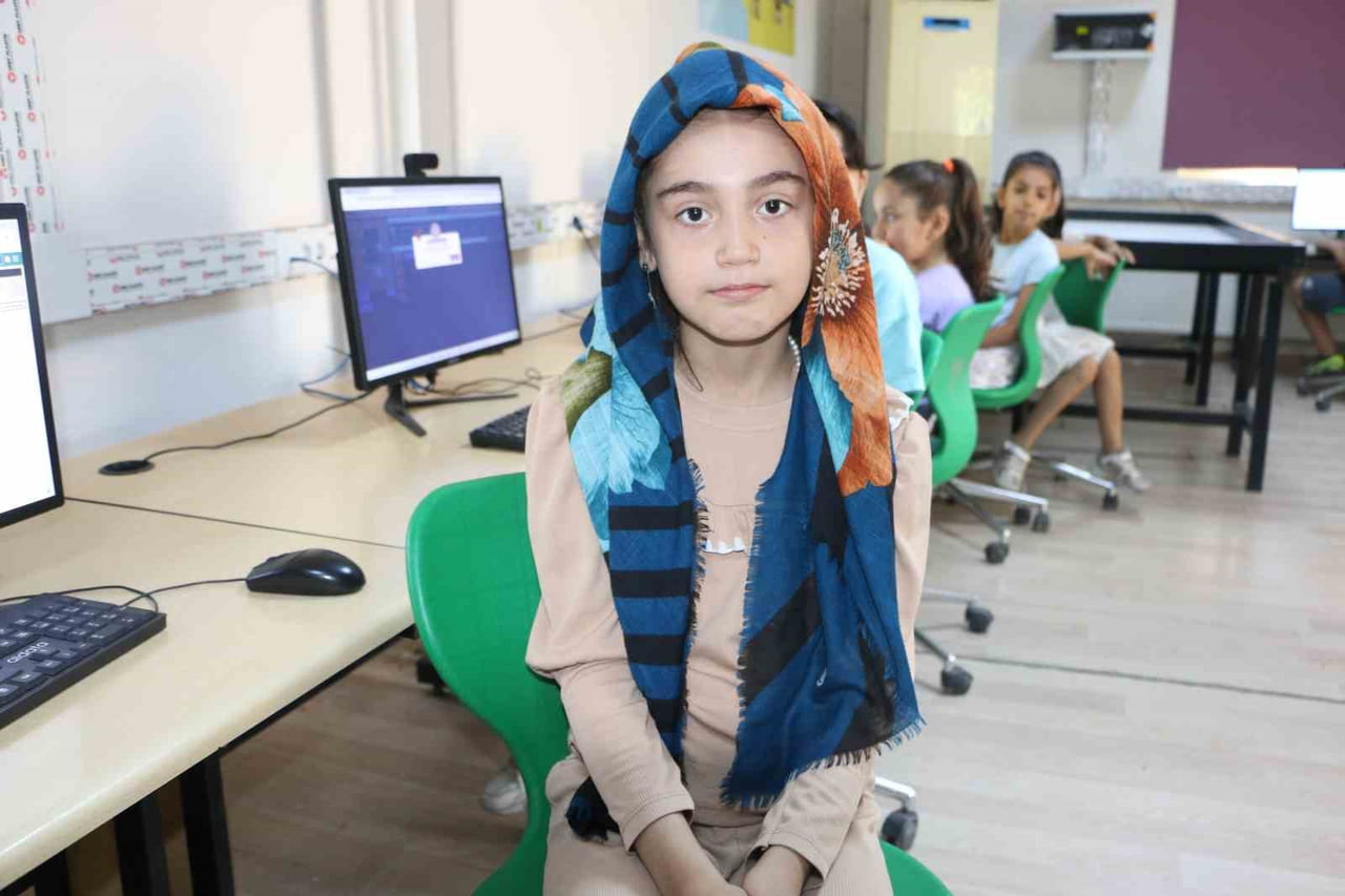 ÖĞRENCİLERDEN HİRA ADIYAMAN AÇIKLAMA YAPTI