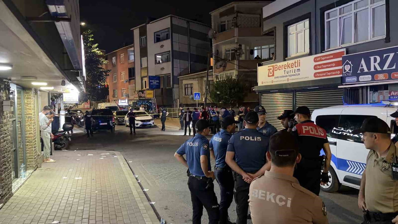OLAY, 1 TEMMUZ AKŞAM SAATLERİNDE MİMAR SİNAN MAHALLESİ PİRİ REİS CADDESİ'NDE MEYDANA GELDİ. İKİ...