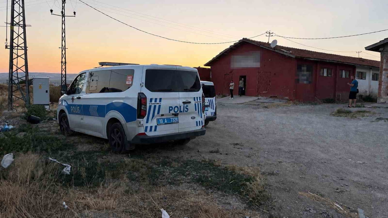 OLAYIN MEYDANA GELDİĞİ ALANDA EKİPLER GEREKLİ ÇALIŞMALARINI SÜRDÜRDÜ